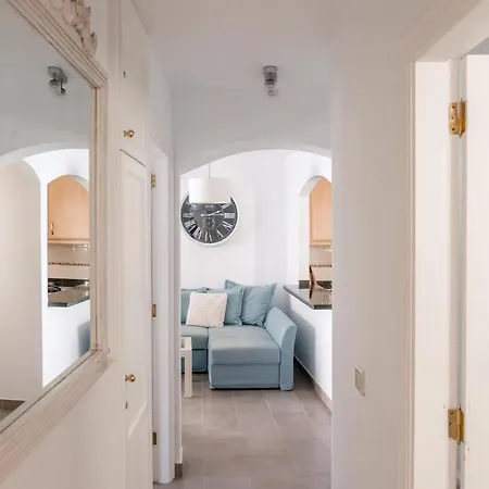 Homeforguest Con Piscina A 50m Del Mar En La Caleta Apartment *