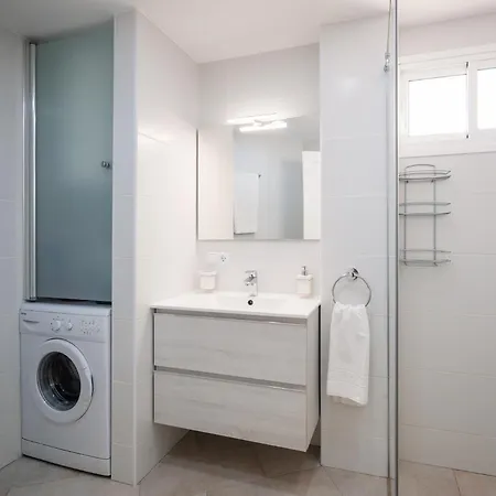 Apartment Homeforguest Con Piscina A 50m Del Mar En La Caleta *